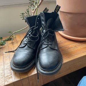 Pascal Dr. Marten boots